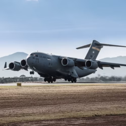 US Airforce C17 Globemaster on short runway take-off at 2025 Avalon Airshow.